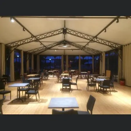 Mobil 10 M Et Mme Colas