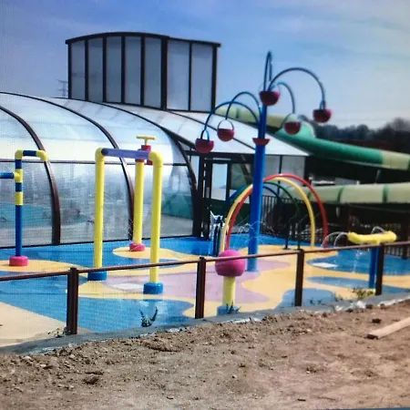 Campingplads Mobil 10 M Et Mme Colas *