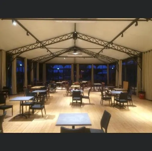 Mobil 10 M Et Mme Colas