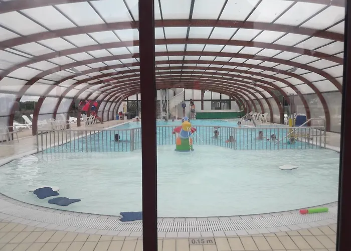 Camping Mobil 10 M Et Mme Colas Litteau