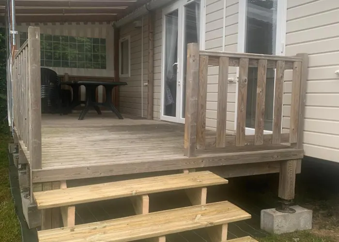 Campingplatz Mobil 10 M Et Mme Colas *